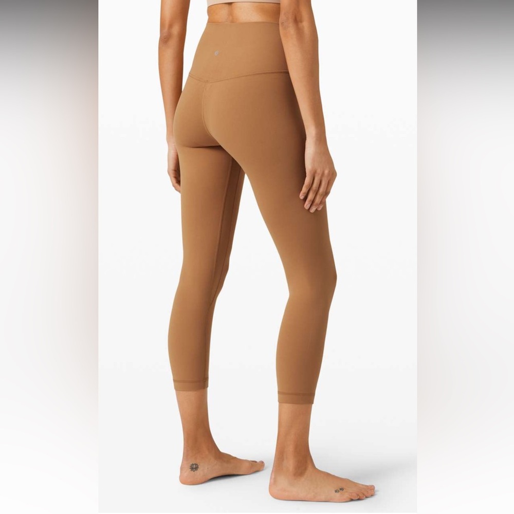 Lululemon Align Crop *21" Size 6 | Saddle Brown